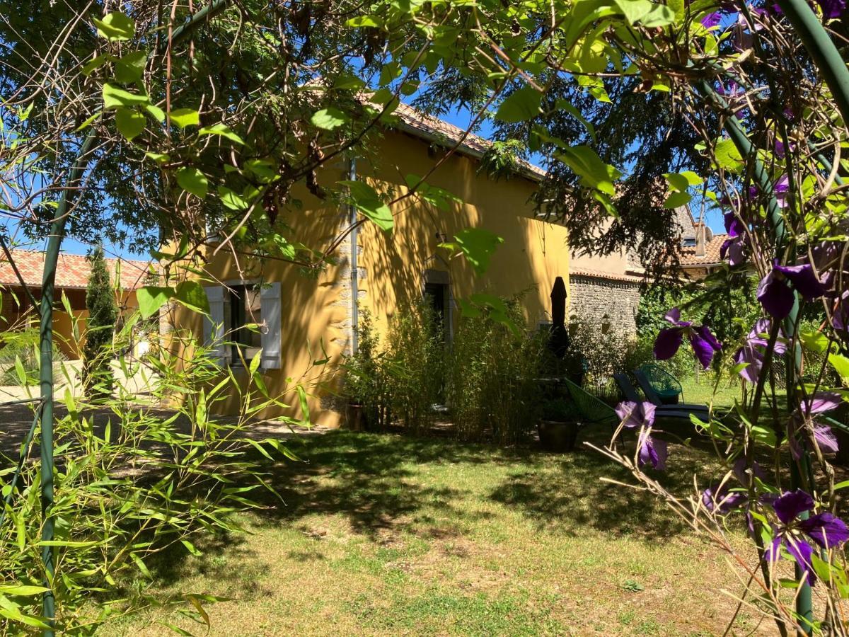 Le Clos De Quintaine Gites De Charme Клессе Экстерьер фото